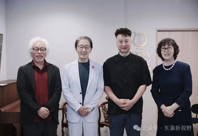《珍贵的温暖——吴健作品展》在神户 LYRA ATHENAEUM 开幕